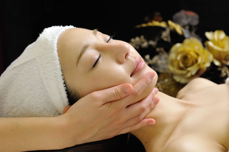 小顔人気No.1メニュー　ビューティエイジングコース75分